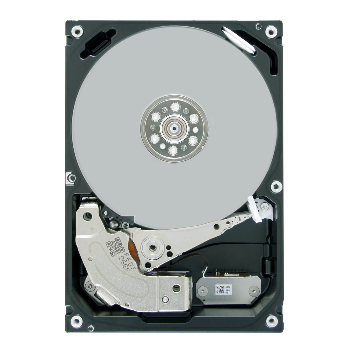 DISCO DURO INTERNO TOSHIBA S300 PRO 8TB 3.5” SATA 7200RPM CCTV 64CAM (HDWTA80UZSVAR)