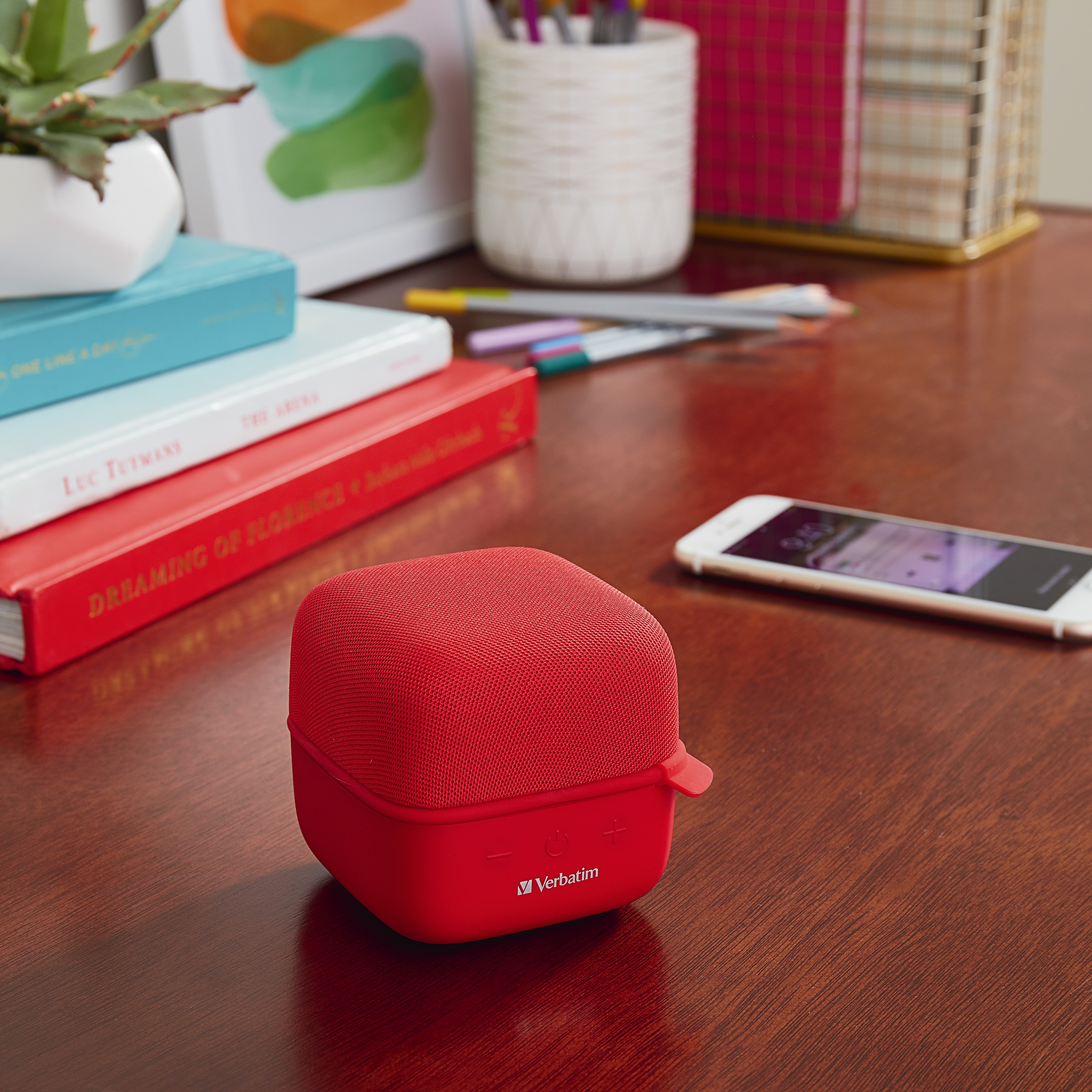 BOCINA INALAMBRICO VERBATIM BLUETOOTH-MICROSD- ROJO VB70225